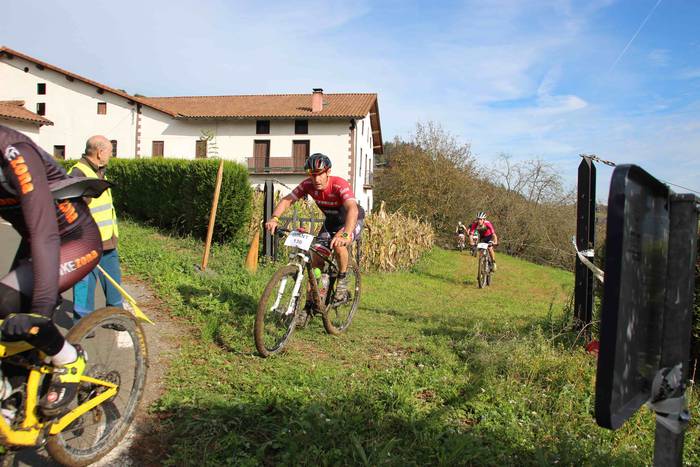 olarrain auzoa abraham olano 49 1572182929134