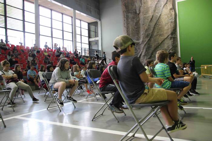 Asteasun festak apurtu du "n 17 1593430414083