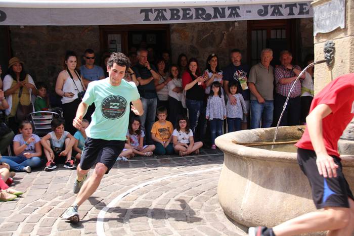 Muskerraren eguna Asteasun 41 1495373457849