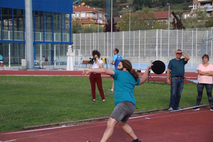 Berazubi auzoa txapel jaurti 16 1570973457466