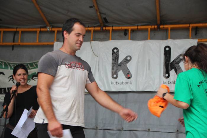 Zaldi gainean lasterka Abalt 43 1498413268480