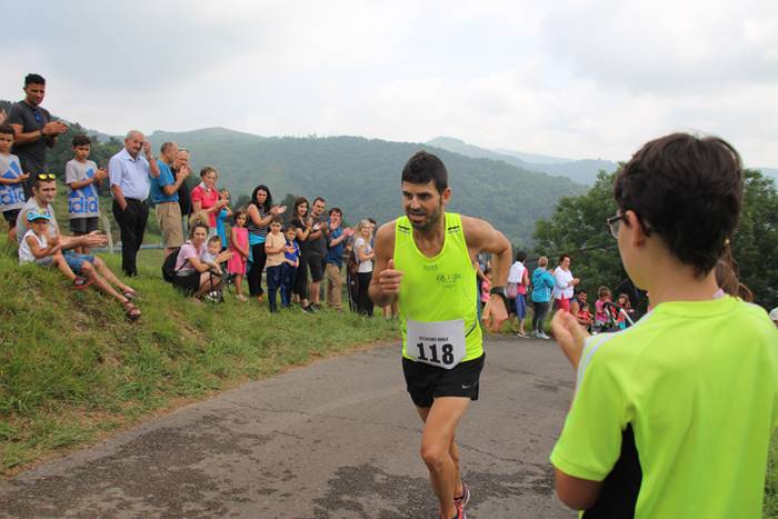 Santamañara igoera, festen a 16 1499606806176