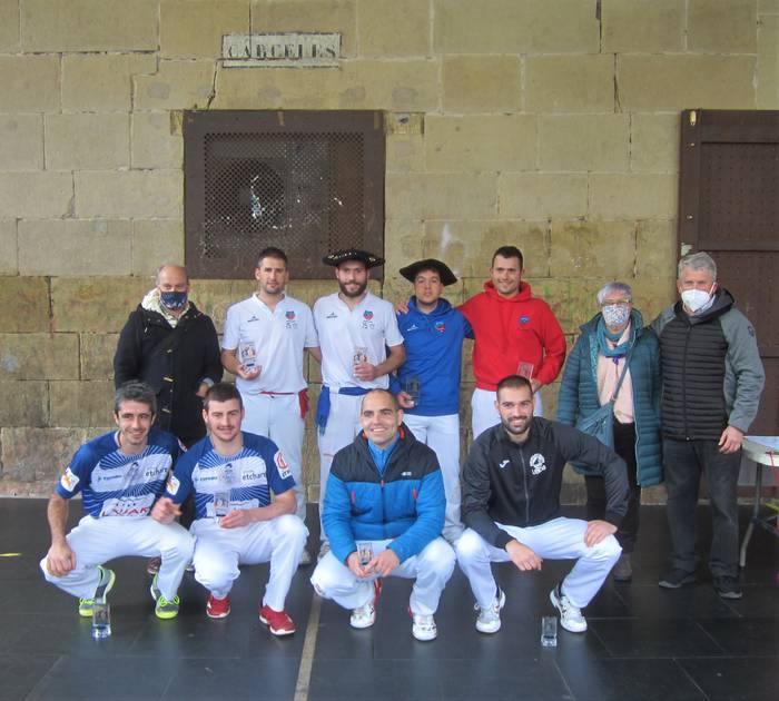 I. Urtxalle Saria, Karrera e 8 1641826749468