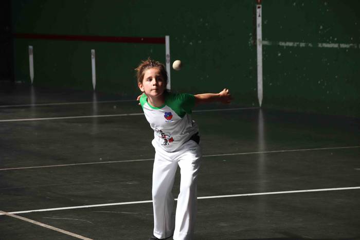 Behar Zana elkarteko festa 2 8 1559405171591