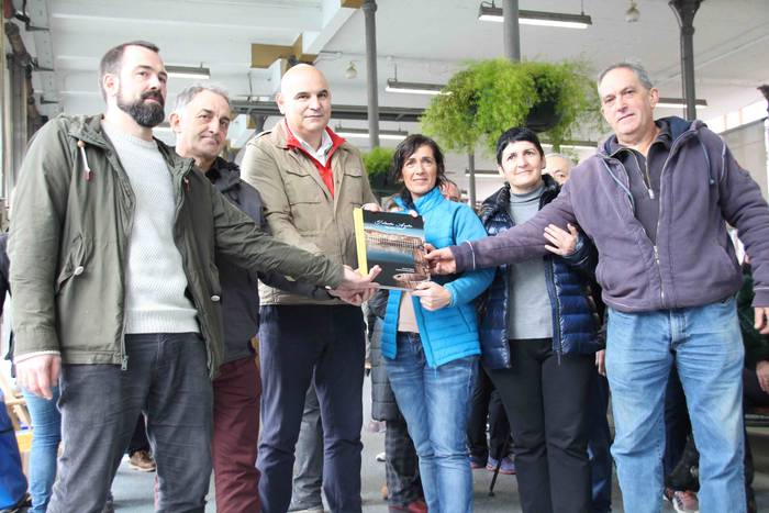 Tolosako Azokari buruzko liburuaren aurkezpena 13 1545488913555