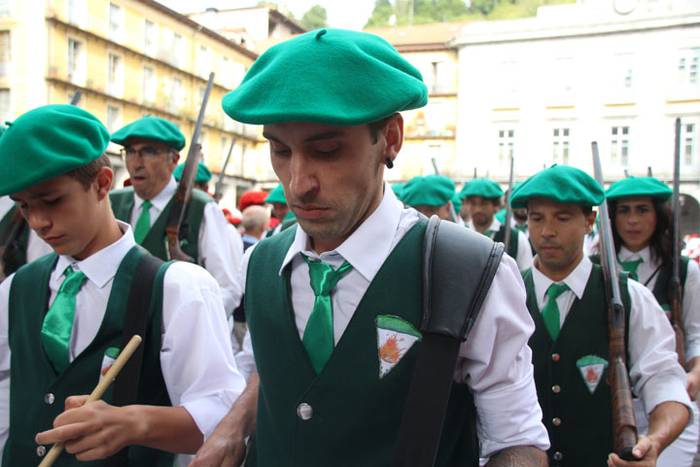 Lizarrez apaindutako kaleeta 99 1498311733623