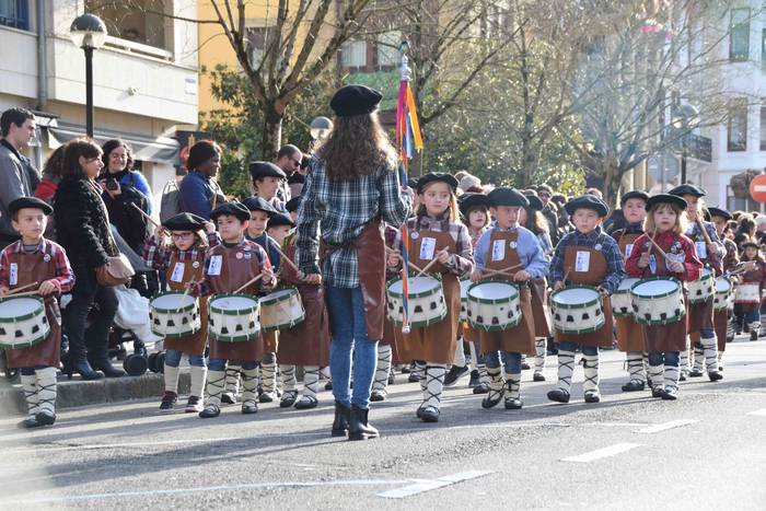 Danbor hotsak, txikienen esk 8 1551547462710