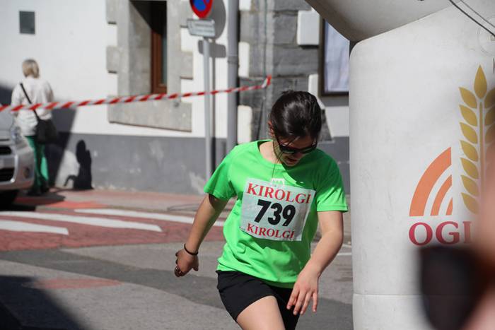 Haur, gazte eta heldu krosea 85 1491742282148