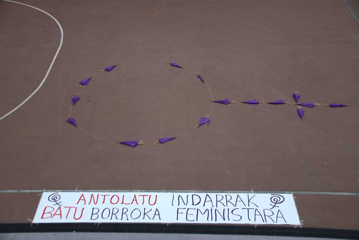 Emakumeen aldeko mosaikoa eg 2 1583688963486