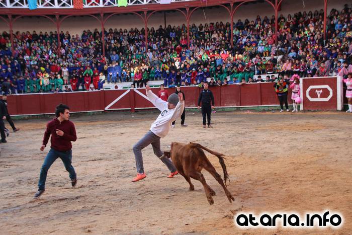 ostegun gizena 2016 zezen plaza 93 1454608290247