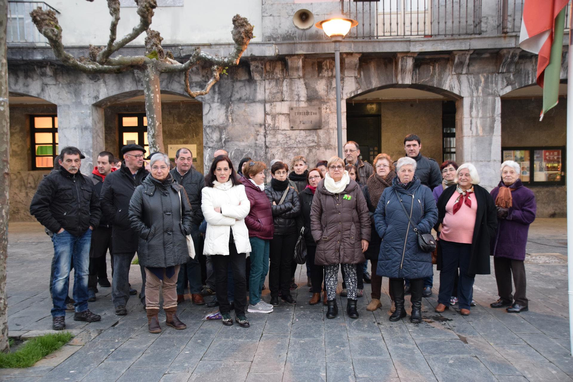 Aldarrikapena plazara atera dute Amasa-Villabonan