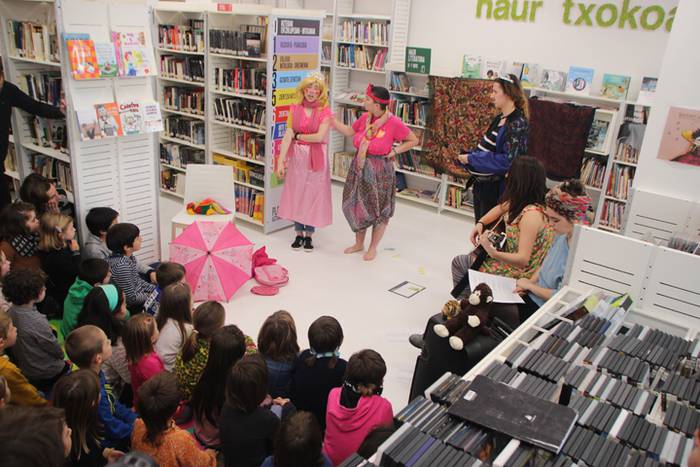 Aizan taldekoen ipuin kontak 6 1489840838976