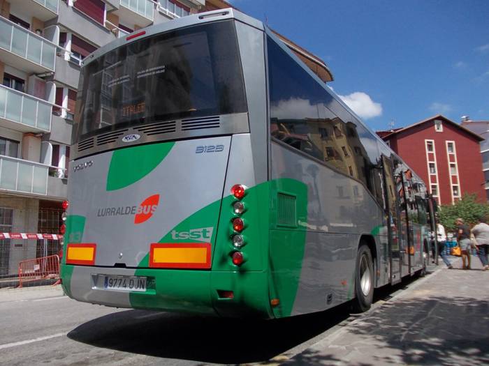 Tolosa eta Donostia arteko autobus zerbitzuan murrizketak bertan behera utziko dituzte