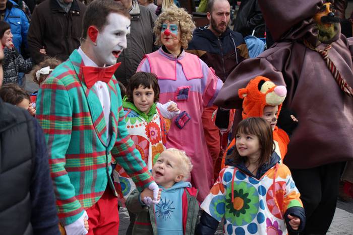 Haur jaialdia inauteriak 2016 10 1454173161764