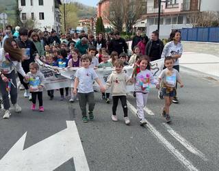 Zizurkilgo Herrigunetik Villabonako plazara, lumadi berriaz