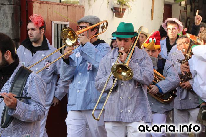 ostegun gizena 2016 zezen plaza 17 1454608263239