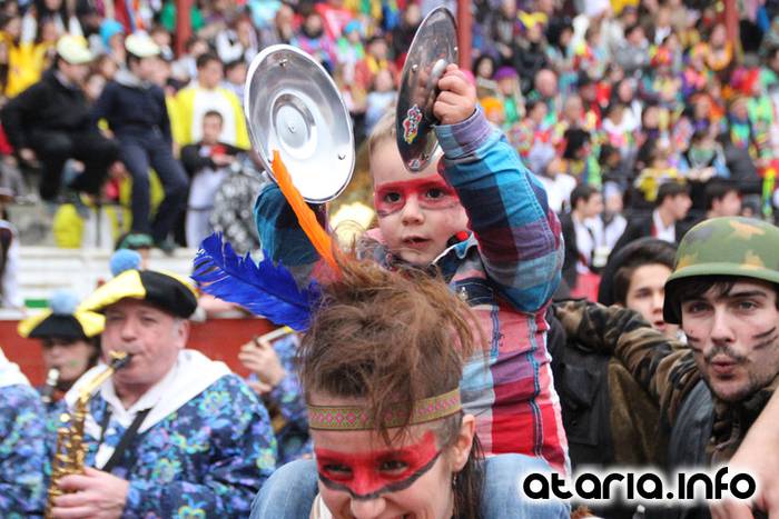 inauteriak 2016 zaldunita zezen plaza 65 1454867197429