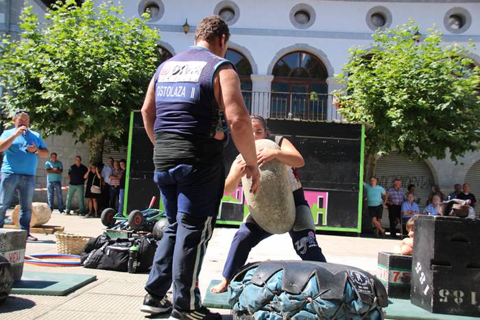 Eguna kirola eginez hasi dute Amezketan 15 1472039678813