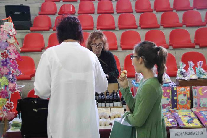 Jendetza elkartu du Asteasuk 12 1569763901099