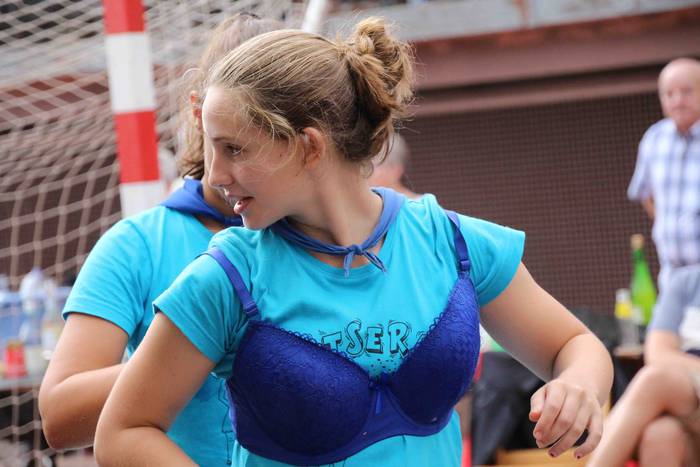 Lotsak ez du lekurik salontz 49 1565373558792