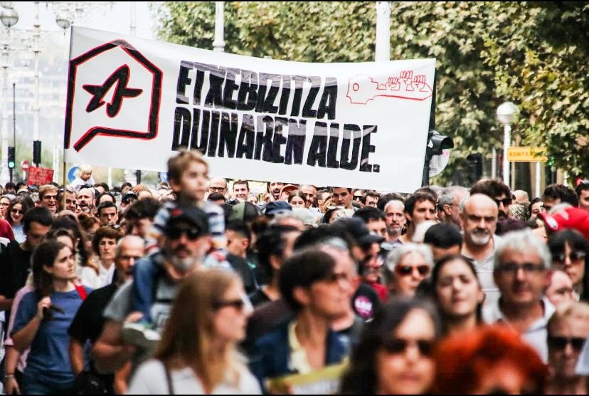Ernaik elkarretaratzea egingo du gaur, etxebizitza eskubidearen alde