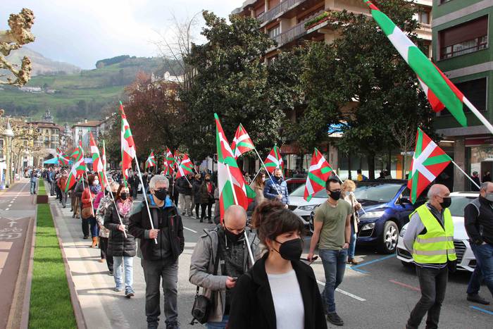 "Bada garaia tortura, gerra  5 1614447032336