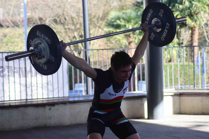 Halterofilia txapelketarekin 40 1639920678860