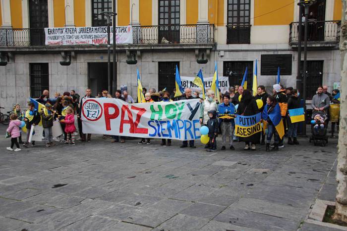 Ozen entzun dira Ukrainaren  10 1646500153946