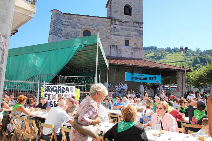 Giro beroa, festetako egun handian 53 1475154722785