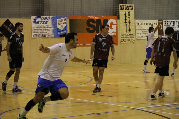 tolosa eskubaloi vs eibar 2015 26 1446467566193