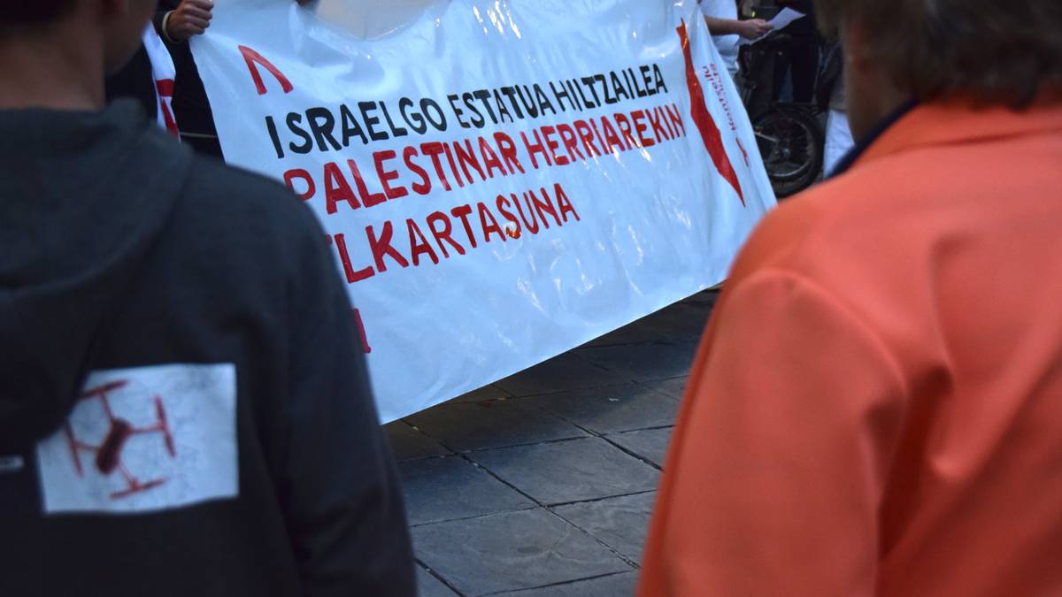 Israelek su etena hautsi duela salatzeko elkarretaratzea, bihar