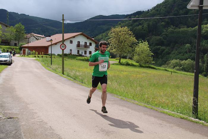 Aitziber Ibarbia eta Julen L 77 1525009310660