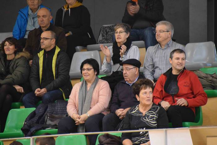 Egur gainean eta abiadura bi 15 1543769360231