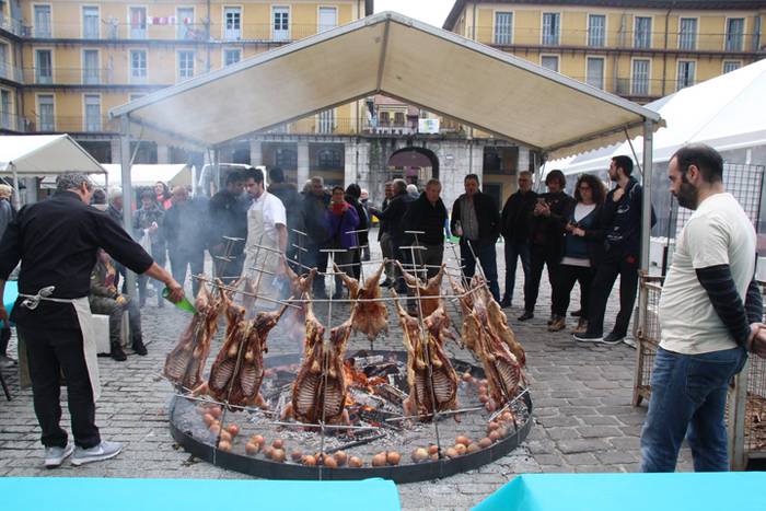 Haragia eta txingarra protag 5 1524932611294