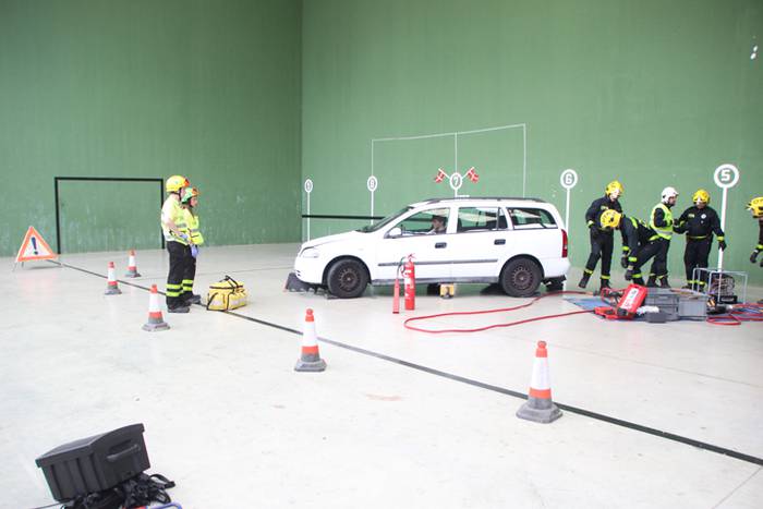 Erreskate lanetan aritu dira 16 1501937566934