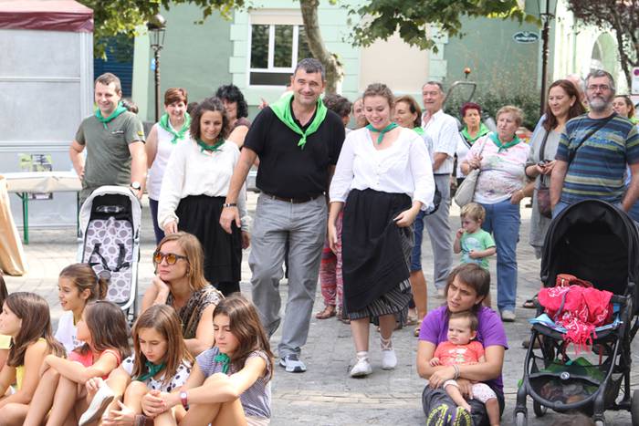 Gaztetxo, gazte eta bikoteen eguna 49 1474724288085