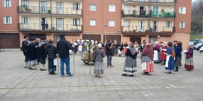 Santa eske herrikoia