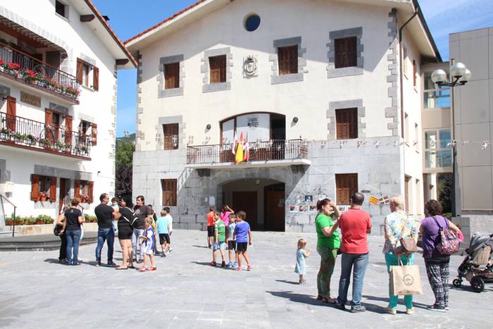 ADUNAKO JAIAK 2017. TXUPINAZ 1 1502544556817