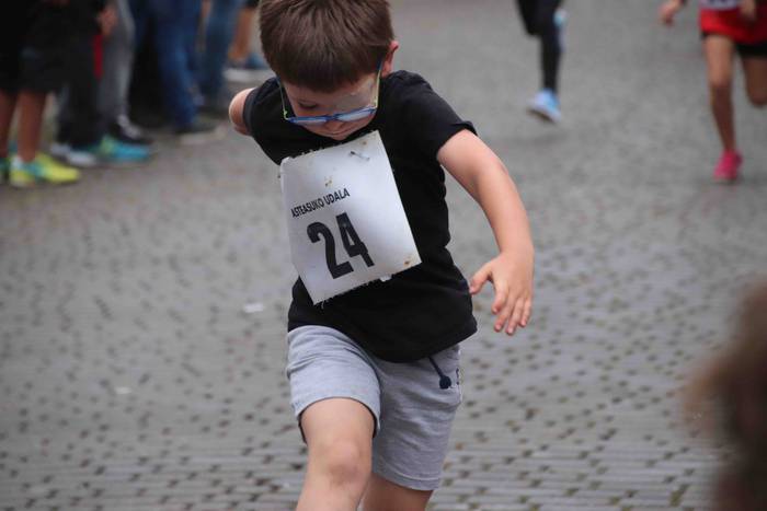 Asteasuko haurrek hasi dute  47 1530188442666