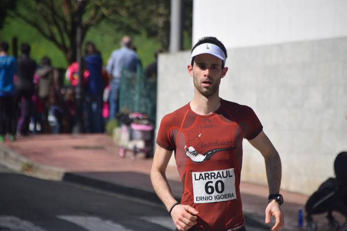 Hassan Ait Chaou eta Maitane 69 1489933983071