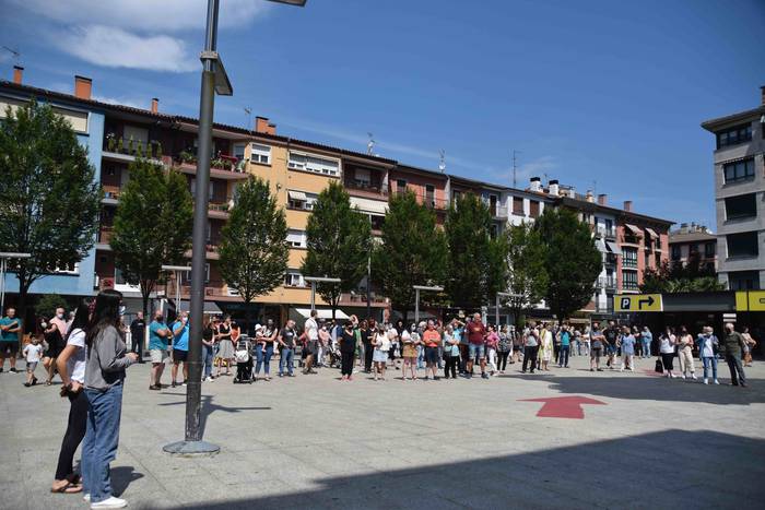 Eserialdi jendetsua, 13/13 e 1 1624715505378