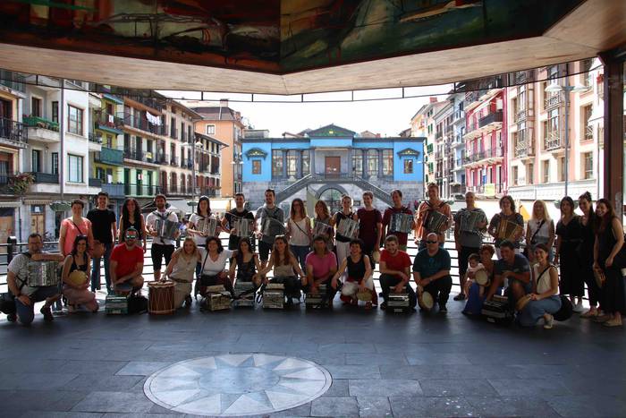 Triki hotsek alaitu dute Tol 21 1559490818129