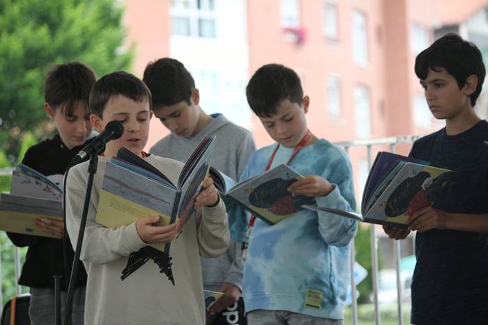 Ipuin solidarioak kontatu di 7 1653644351700