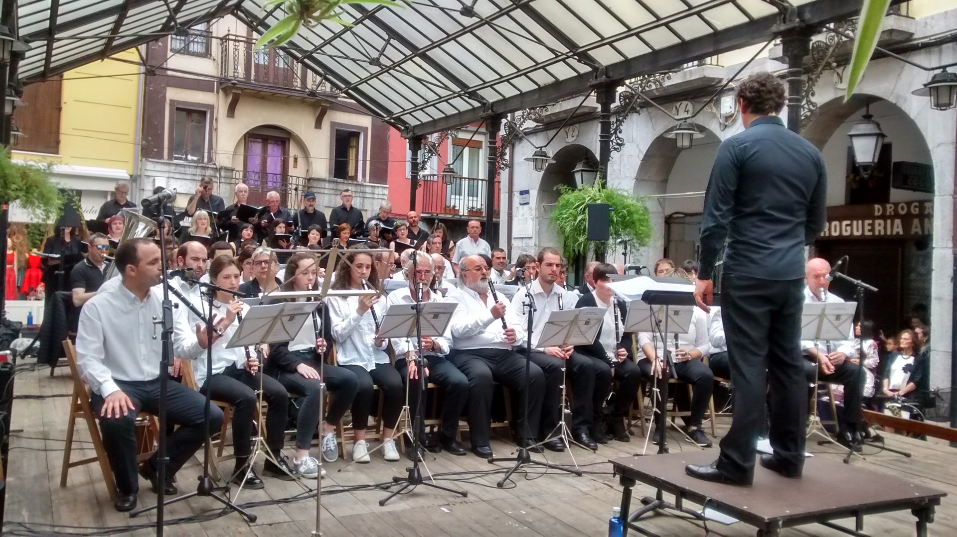 Iñaki Letamendiari omenaldi xumea, Txistulari Alardean