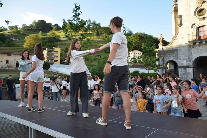 Kilometroetako bideokliparen 2 1653765210807