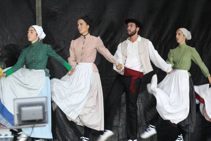 Irurako festak 2015 buruhandiak 64 1443465708075