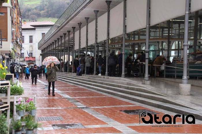 Ohikotik ere badu Zaldunita  11 1518276245798