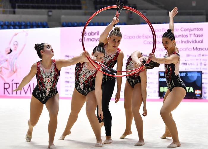 Belabieta gimnastika klubak  2 1662803043324