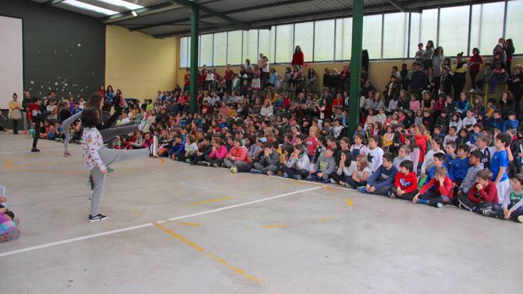 Futbola ez delako jolas aukera bakarra