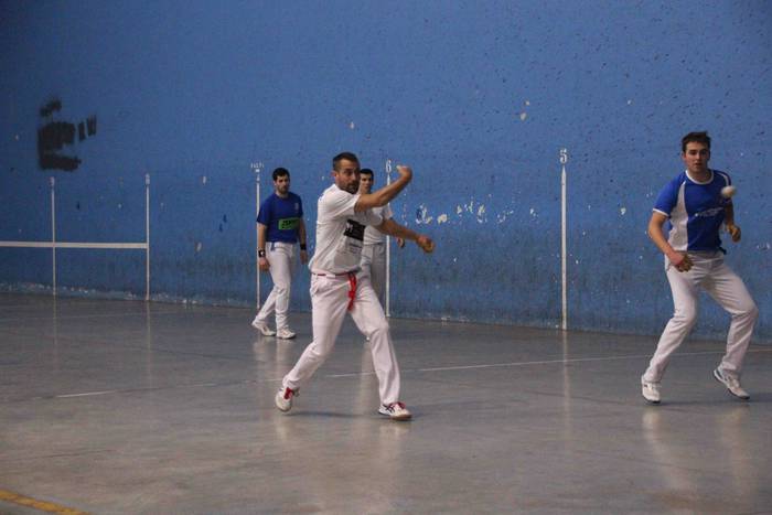 oinatz bengoetxea, belauntza 12 1646508186211